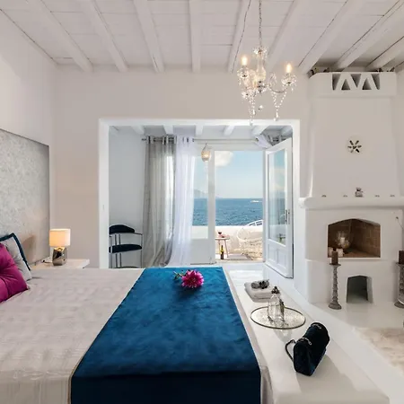 Extravagant Mykonos - Pousha - 5 Bedrooms - Sea Front Location - Whitewashed Architecture Agios Ioannis Diakoftis