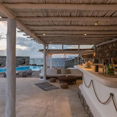 Hotel Extravagant Mykonos - Pousha - 5 Bedrooms - Sea Front Location - Whitewashed Architecture 4*